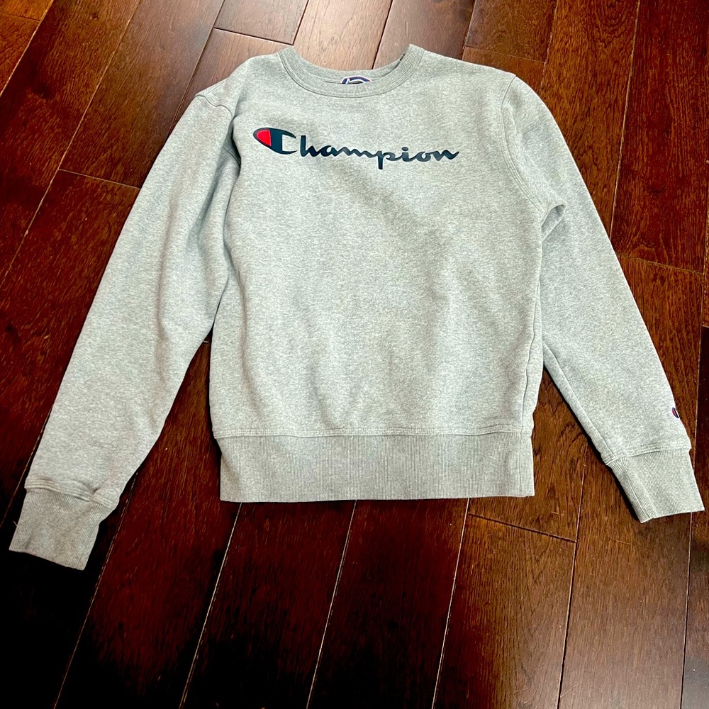 Champion sweatshirt - size small